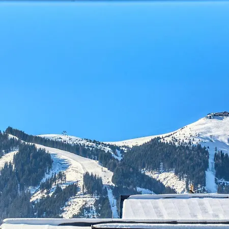 3br Duplex Flat - 300m To City Express Gondola !!! If You Want To Book, Please Contact On Whtsapp - 0034-635-518-057 !!!! Thanks!!!! Apartment